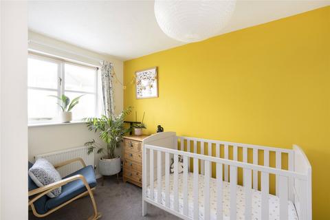 27 Speldhurst Road, London, E9 7EH