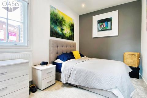 1 bedroom apartment for sale, London Road, Surrey TW18