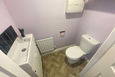 3 bedroom detached house to rent, Springvale Terrace, Middlesbrough