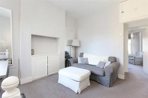 2 bedroom terraced house to rent, Prideaux Road, Clapham SW9