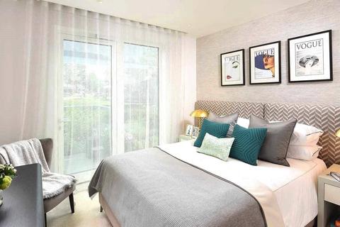 3 bedroom flat for sale, White City Living, 54 Wood Lane, London, W12