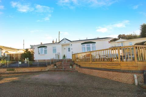 Skylark Avenue, Clevedon BS21