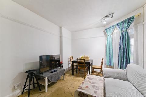 1 The Holt, Morden, SM4 5AP