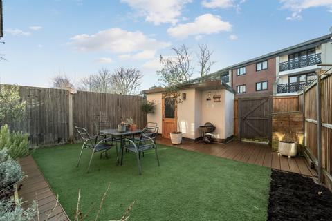 39 Coniston Close, London, SW20 9NJ