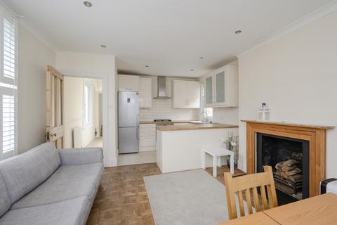 3 bedroom apartment for sale, Pelham Road, London SW19