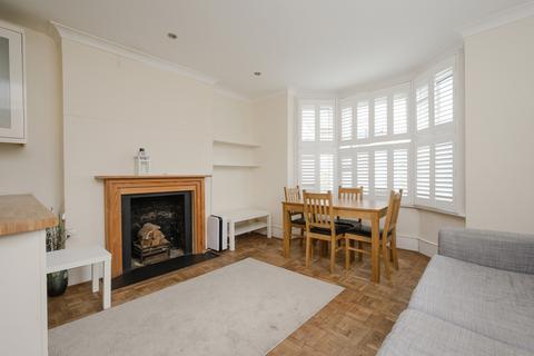 3 bedroom apartment for sale, Pelham Road, London SW19