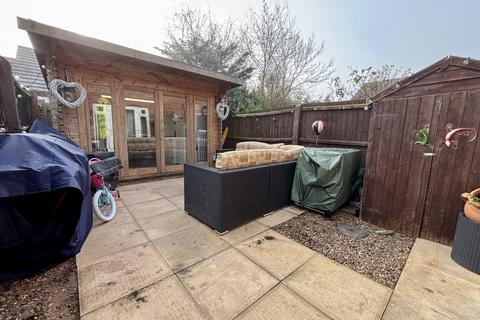 16 Elm Place, Bidford On Avon, Alcester, B50 4GE