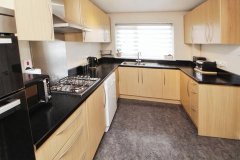 72 Bakewell Lea, Glossop, SK13 0AP