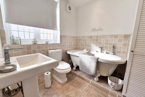 3 bedroom semi-detached house for sale, Bedonwell Road, Bexleyheath DA7