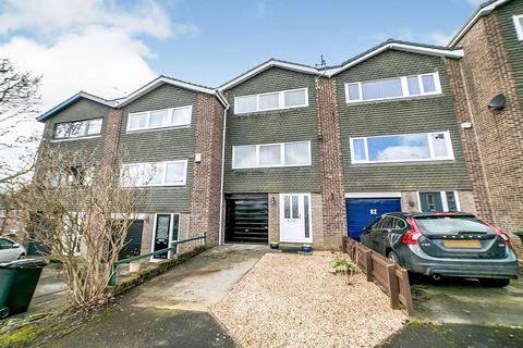 3 bedroom terraced house to rent, Dene Road, Northumberland NE41