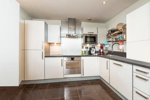 2 bedroom apartment for sale, Blackwall Way, London E14