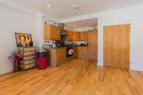 1 bedroom flat to rent, NW2