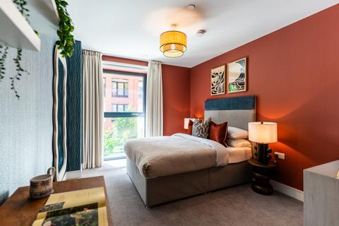 2 bedroom flat for sale, Plot Belfield Mansions - 202, at L&Q at Elephant Park Heygate Street, London SE17