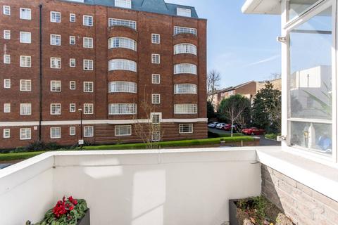 1 bedroom flat to rent, Prince Albert Road, St John's Wood, London, NW8