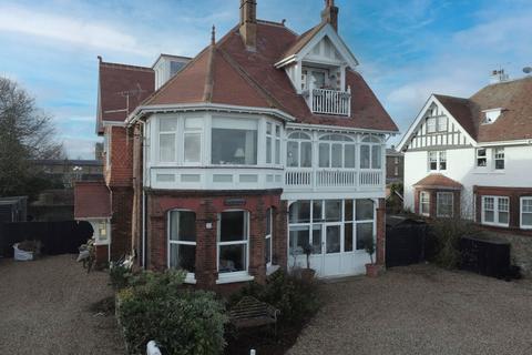 2 bedroom apartment for sale, 20 Marine Road , Deal CT14