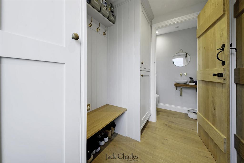 Swift Cottage 33.JPG