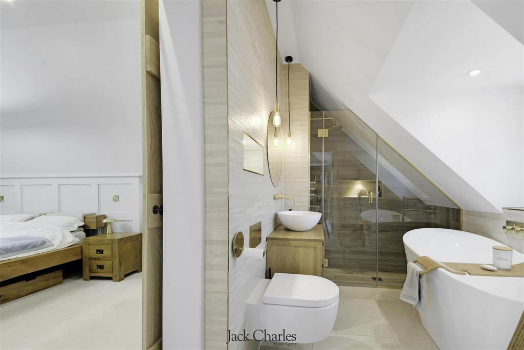 Swift Cottage 27.JPG