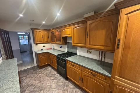 3 bedroom semi-detached house for sale, Lovelace Villas, Stornoway Road, Southend on Sea