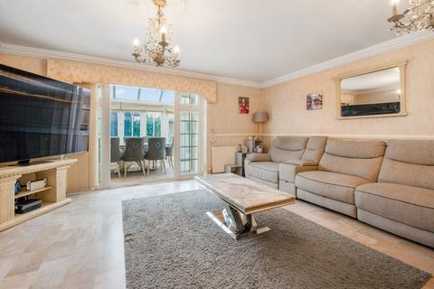 3 bedroom end of terrace house for sale, Abbots Field, Gravesend