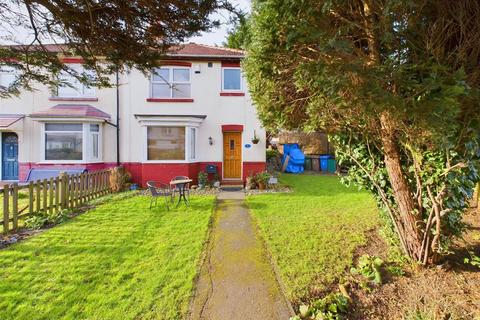 3 bedroom semi-detached house for sale, Field Road, Bridlington