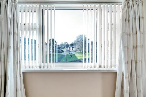 35 Downlands Road, Devizes, SN10 5EA