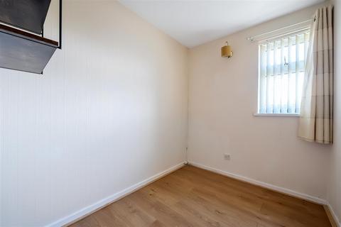 35 Downlands Road, Devizes, SN10 5EA