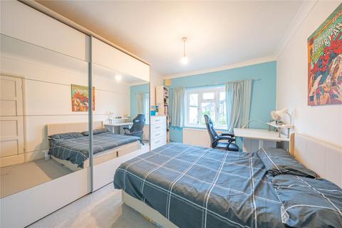 4 Buckstone Oval, Leeds, LS17 5HG