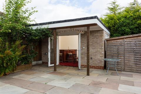 undefined, Mancroft, Haxby