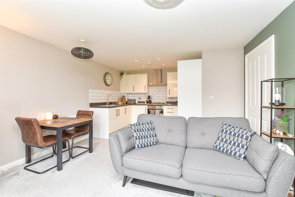 Lounge/ Kitchen