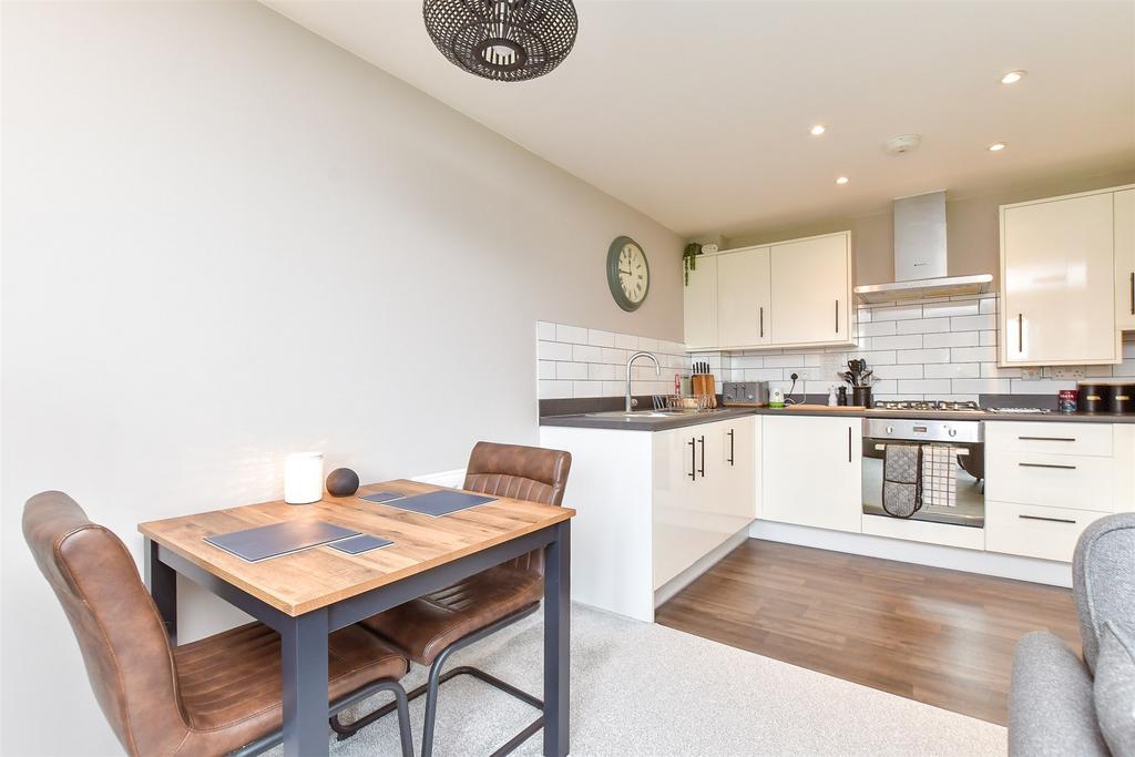 Lounge/ Kitchen