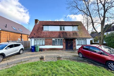 4 bedroom detached house for sale, Rectory Road, Farnborough GU14