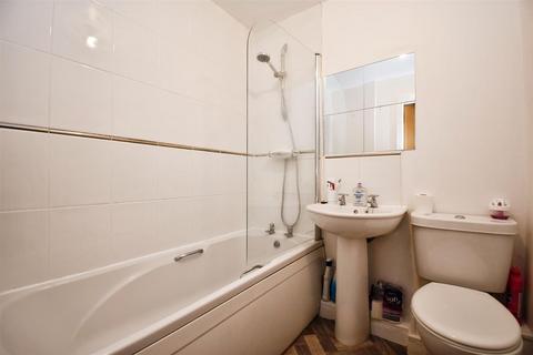 2 bedroom apartment for sale, Reed Street, Hull