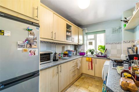 2 bedroom flat to rent, Marmion House, Caistor Road, London, SW12