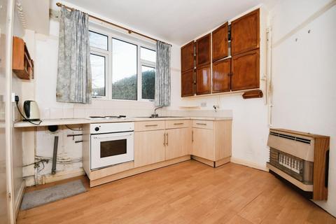 27 Goodison Crescent, Sheffield, S6 5HT