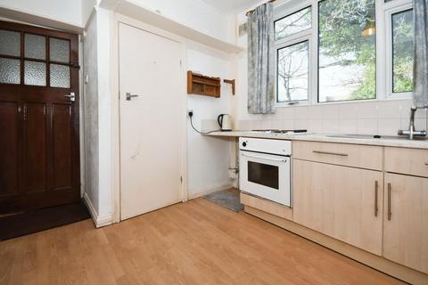 27 Goodison Crescent, Sheffield, S6 5HT