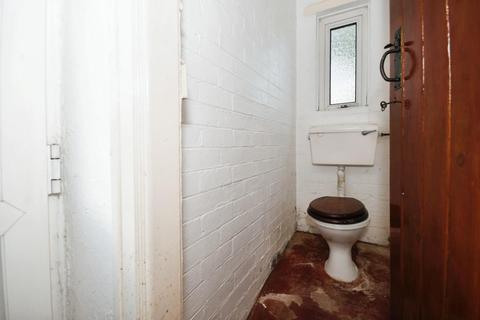 27 Goodison Crescent, Sheffield, S6 5HT