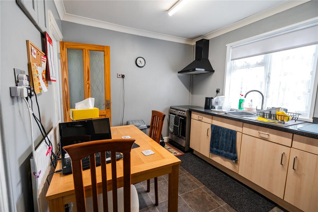 Kitchen (2)