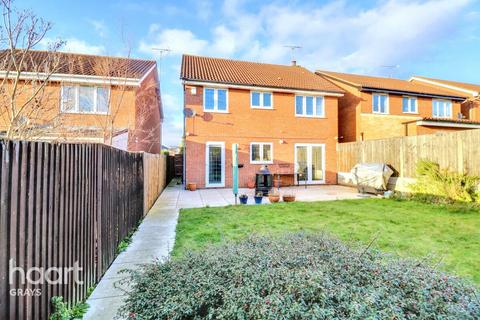 5 Camden Road, Chafford Hundred, Grays, RM16 6PY