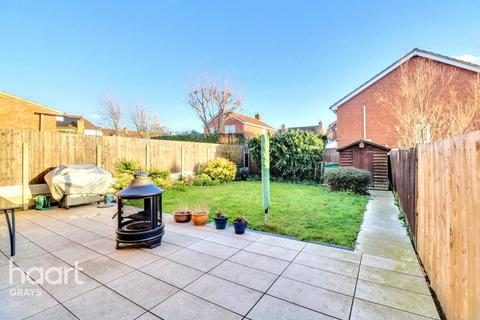 5 Camden Road, Chafford Hundred, Grays, RM16 6PY