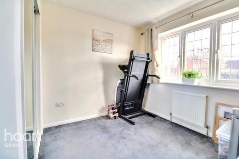 5 Camden Road, Chafford Hundred, Grays, RM16 6PY