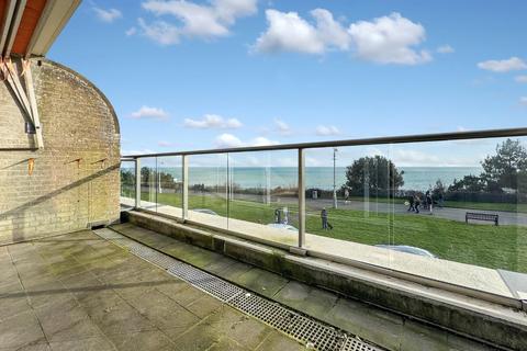 2 bedroom flat for sale, The Leas, Folkestone, Kent CT21