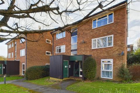 1 bedroom flat to rent, Middlefields, Croydon