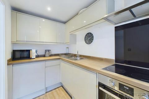 1 bedroom flat to rent, Middlefields, Croydon