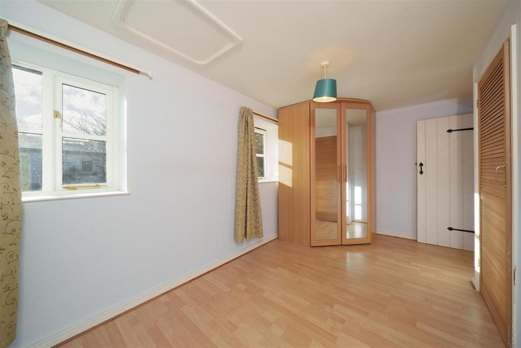 Downstairs Bedroom 5