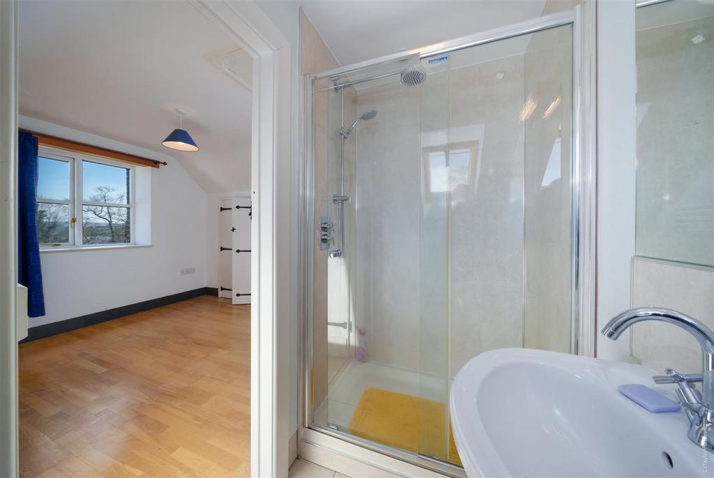 Bedroom-En Suite