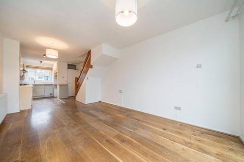 2 bedroom terraced house to rent, Rangers Square, Greenwich, SE10