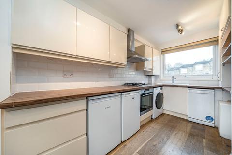 2 bedroom terraced house to rent, Rangers Square, Greenwich, SE10