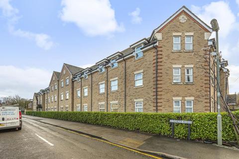 1 bedroom flat for sale, Woking,  Surrey,  GU21