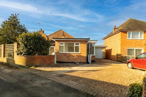 2 bedroom detached bungalow for sale, Brackenhill, Caythorpe, Nottingham