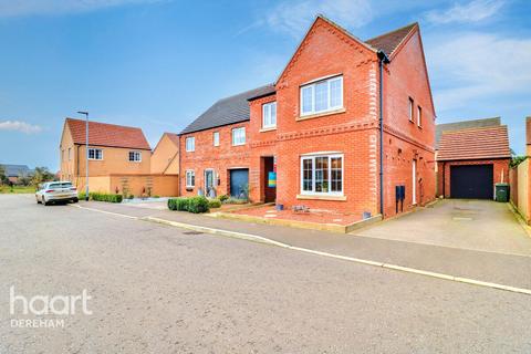 4 bedroom detached house for sale, Rix Place, Swaffham